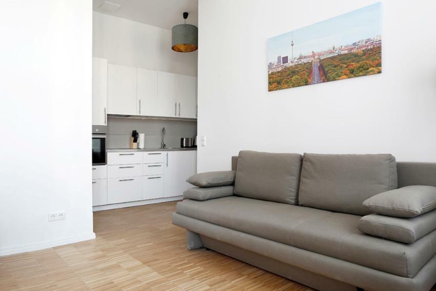 Sc 01 By Rockchair L Superhost Status L 2 Bedrooms Boxspringbeds Balcony Elevator - Cozy Family & Business Flair Welcomes You! Appartement Berlijn