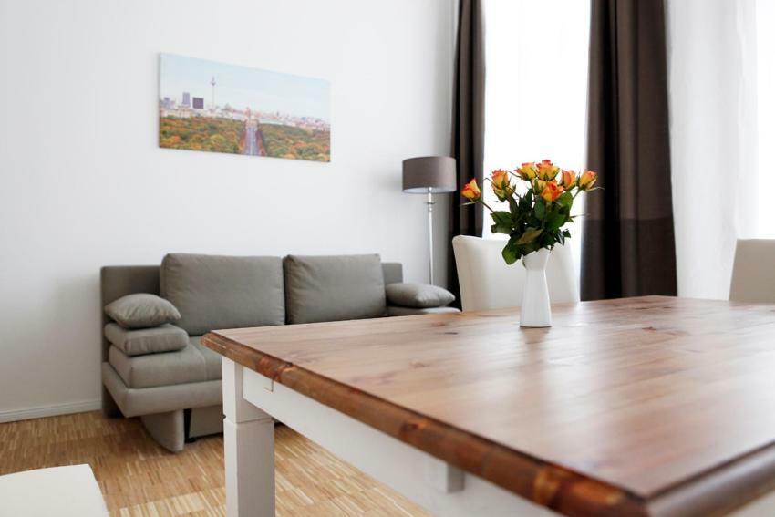 Sc 01 By Rockchair L Superhost Status L 2 Bedrooms Boxspringbeds Balcony Elevator - Cozy Family & Business Flair Welcomes You! Appartement *